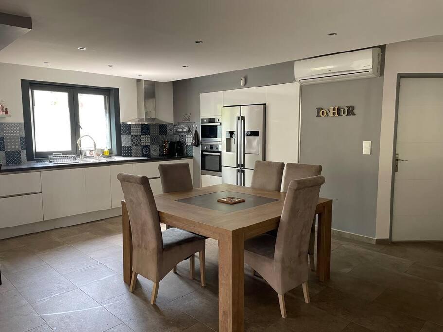 3 Avec Piscine Privative Villa Ajaccio (Corsica)