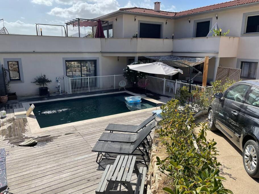 3 Avec Piscine Privative