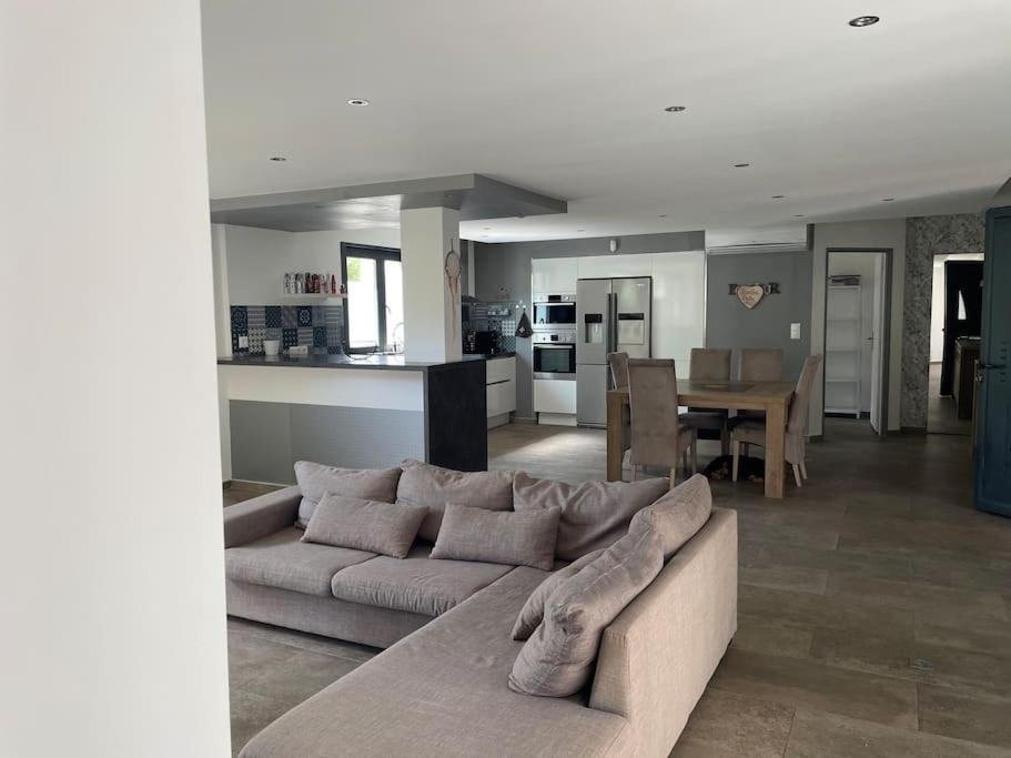 3 Avec Piscine Privative Villa