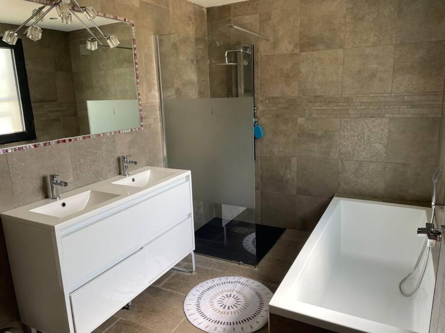 3 Avec Piscine Privative Villa *