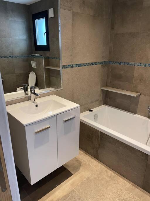 3 Avec Piscine Privative Villa Ajaccio (Corsica)